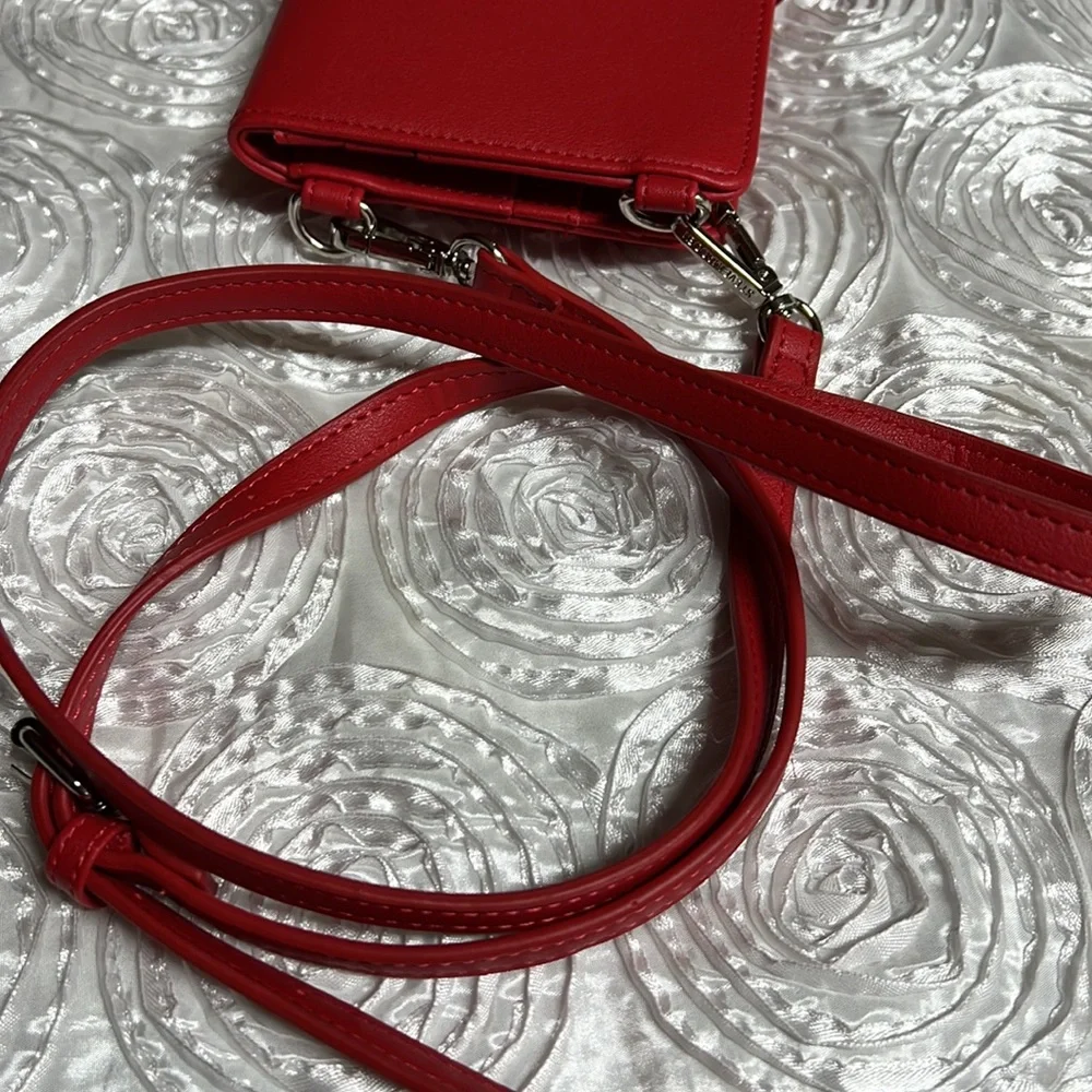 Steve Madden phone case/wallet crossbody